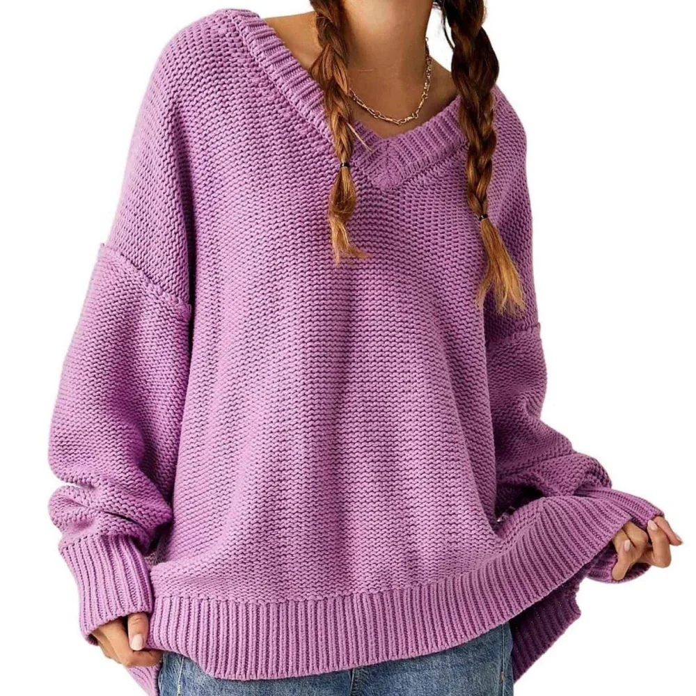 NWOT Alli V-Neck sweater by Free People in size XS